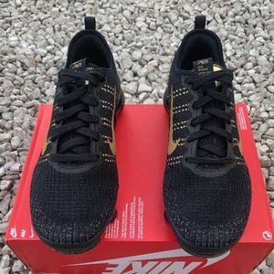 Nike Air VaporMax Flyknit 3 Black Metallic Gold